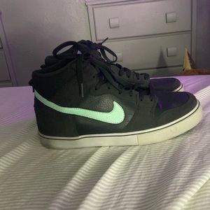 Dunk High LR 'Anthracite Medium Mint' LIGHTLY WORN